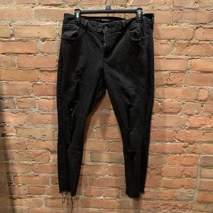 Old Navy Black Mid-Rise Rockstar Jeans
